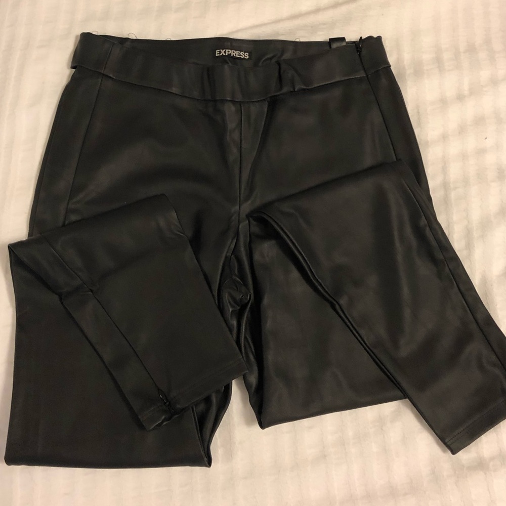 Fake Leather high Waisted Leggings🖤